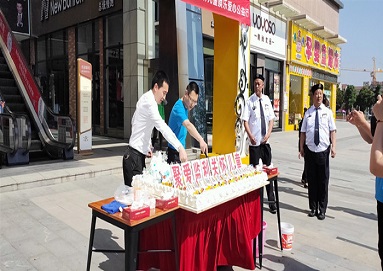 走進(jìn)特殊教育學(xué)校，為孩子們打造快樂時(shí)光 　
